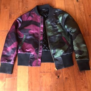 Duo color camouflage bomber jacket size medium